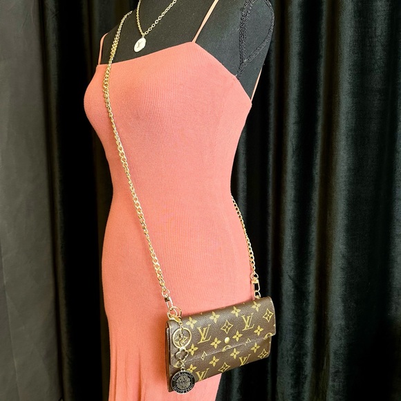 Louis Vuitton Monogram Continental Wallet Crossbody with charm - Picture 2 of 16